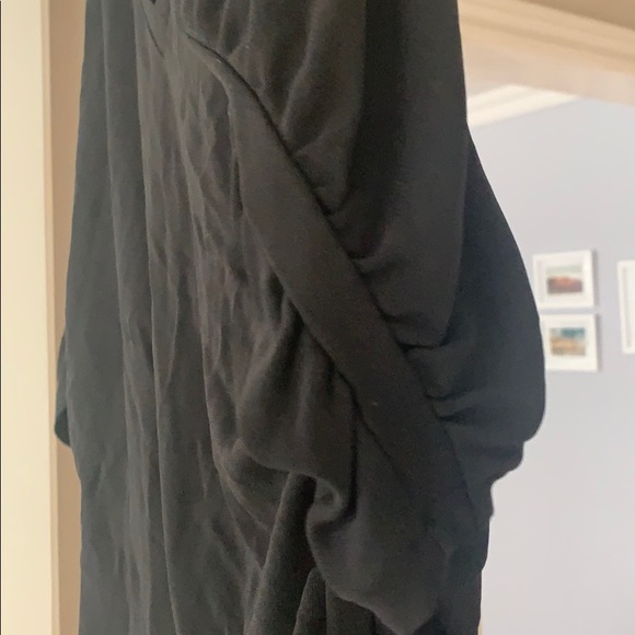 Dkny too - Picture 5 of 5